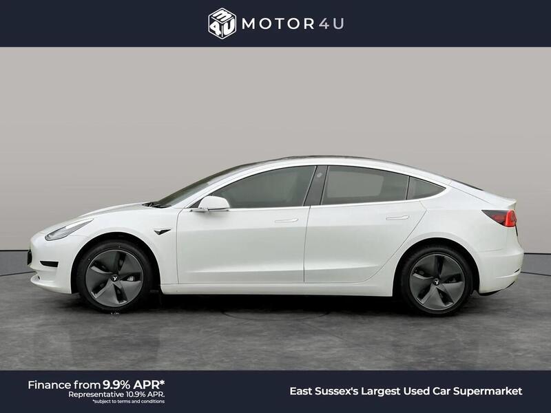 TESLA Model 3 Standard Range Plus Saloon 4dr Electric Auto RWD (241 bhp) Saloon Automatic Electric - U10314