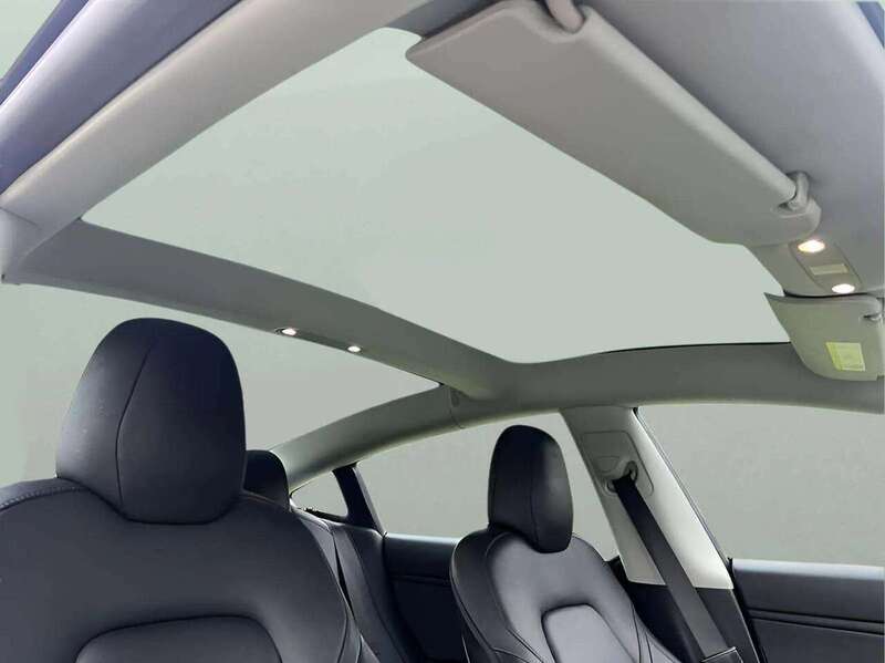 TESLA Model 3 Standard Range Plus Saloon 4dr Electric Auto RWD (241 bhp) Saloon Automatic Electric - U10314