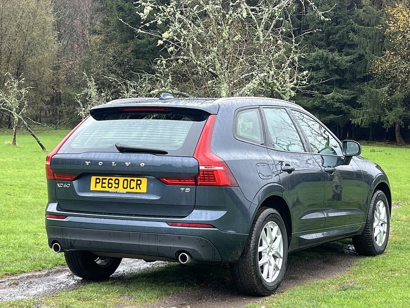 Volvo XC60 2.0 T5 Momentum SUV 5dr Petrol Auto Euro 6 (s/s) (250 ps) - U10323