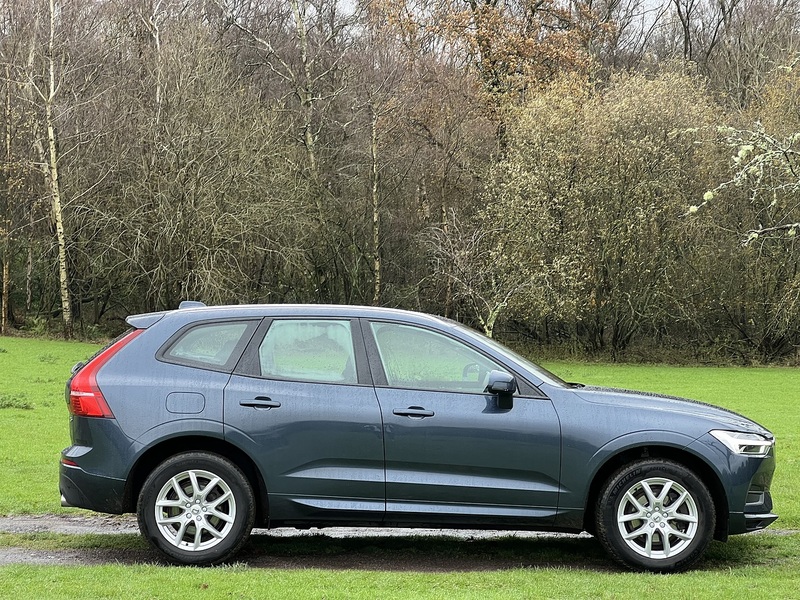 Volvo XC60 2.0 T5 Momentum SUV 5dr Petrol Auto Euro 6 (s/s) (250 ps) - U10323