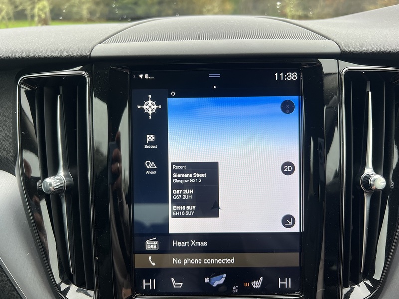 Volvo XC60 2.0 T5 Momentum SUV 5dr Petrol Auto Euro 6 (s/s) (250 ps) - U10323