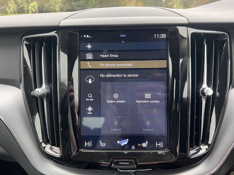 Volvo XC60 2.0 T5 Momentum SUV 5dr Petrol Auto Euro 6 (s/s) (250 ps) - U10323