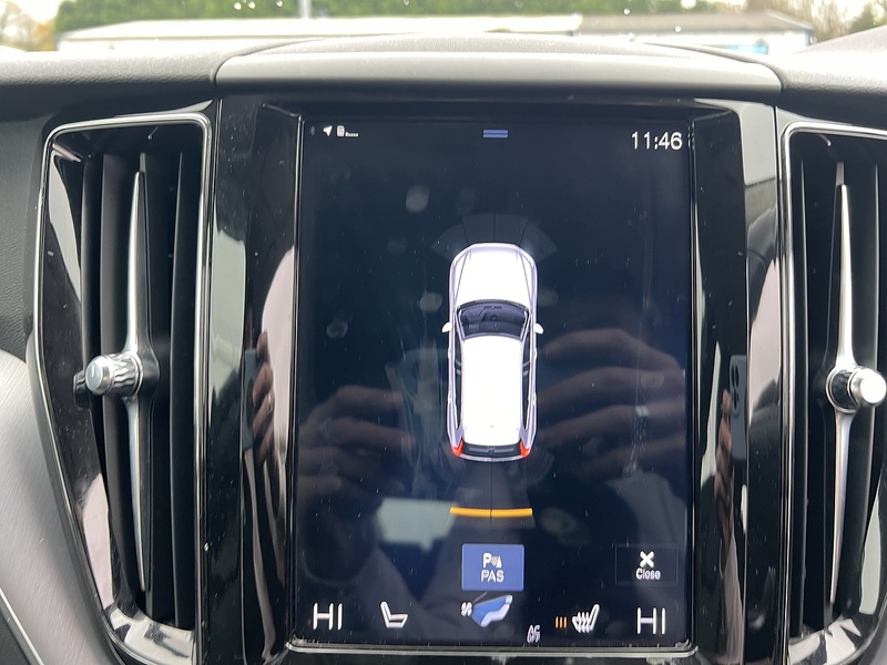 Volvo XC60 2.0 T5 Momentum SUV 5dr Petrol Auto Euro 6 (s/s) (250 ps) - U10323