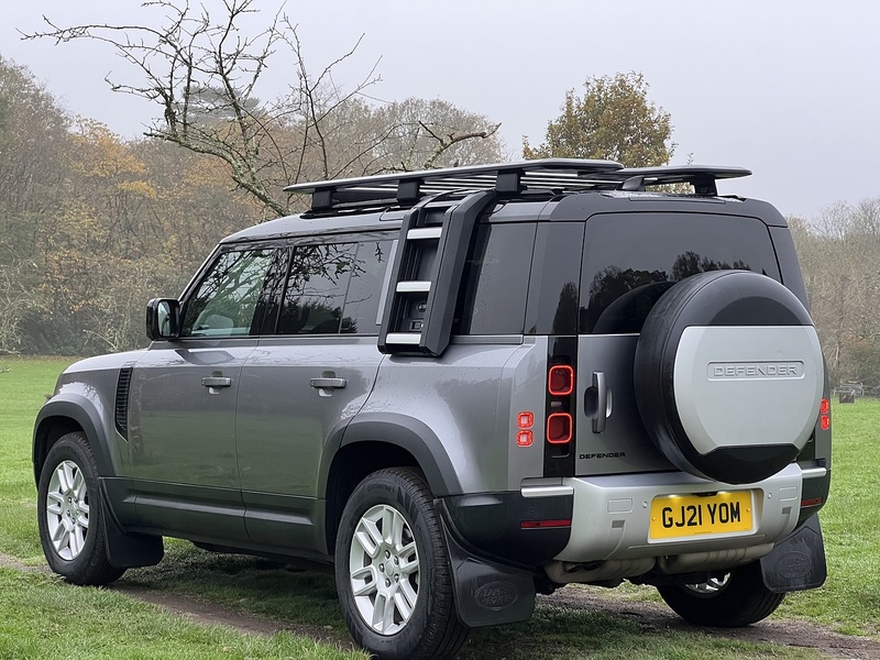 Land Rover Defender 110 3.0 D200 MHEV S SUV 5dr Diesel Auto 4WD Euro 6 (s/s) (200 ps) SUV Automatic Diesel | FULL LAND ROVER - U10324