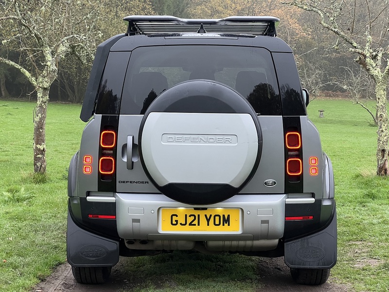 Land Rover Defender 110 3.0 D200 MHEV S SUV 5dr Diesel Auto 4WD Euro 6 (s/s) (200 ps) SUV Automatic Diesel | FULL LAND ROVER - U10324