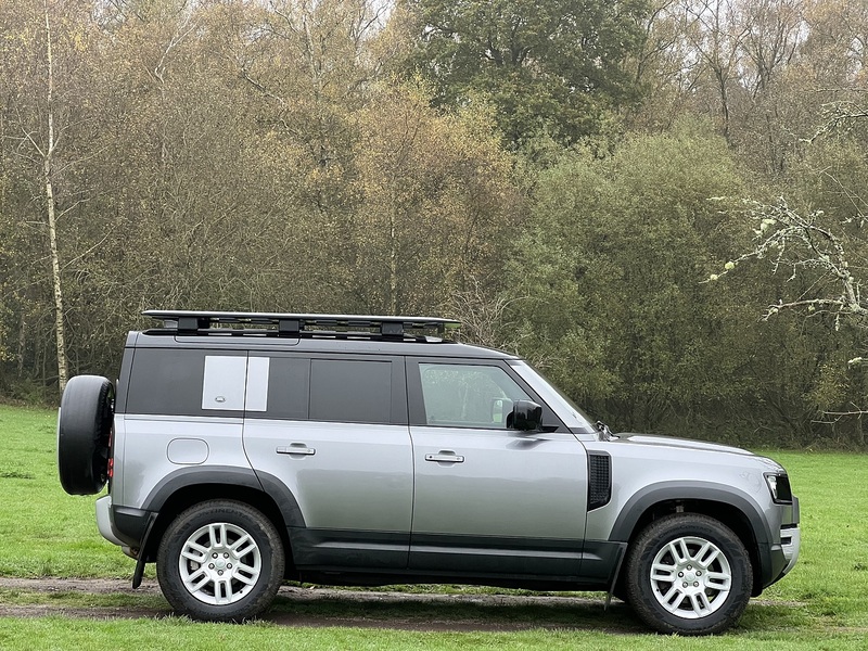 Land Rover Defender 110 3.0 D200 MHEV S SUV 5dr Diesel Auto 4WD Euro 6 (s/s) (200 ps) SUV Automatic Diesel | FULL LAND ROVER - U10324