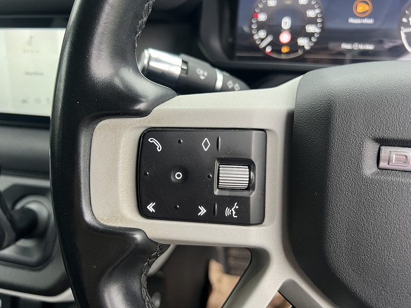 Land Rover Defender 110 3.0 D200 MHEV S SUV 5dr Diesel Auto 4WD Euro 6 (s/s) (200 ps) SUV Automatic Diesel | FULL LAND ROVER - U10324