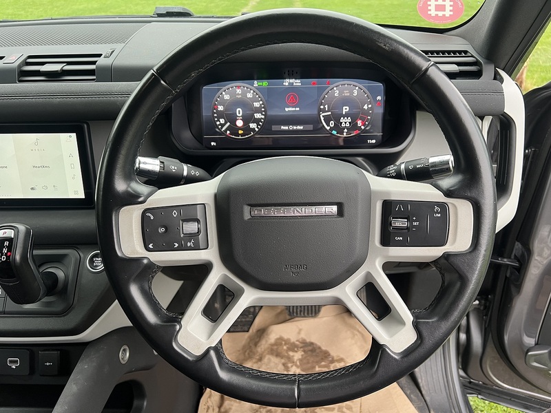 Land Rover Defender 110 3.0 D200 MHEV S SUV 5dr Diesel Auto 4WD Euro 6 (s/s) (200 ps) SUV Automatic Diesel | FULL LAND ROVER - U10324