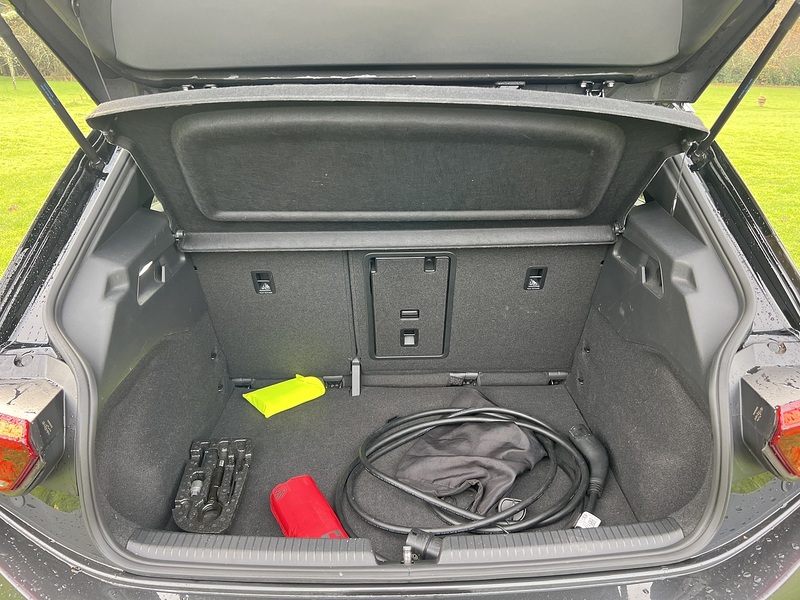 Volkswagen ID.3 Pro Performance 58kWh 1ST Edition Hatchback 5dr Electric Auto (204 ps) - U10361