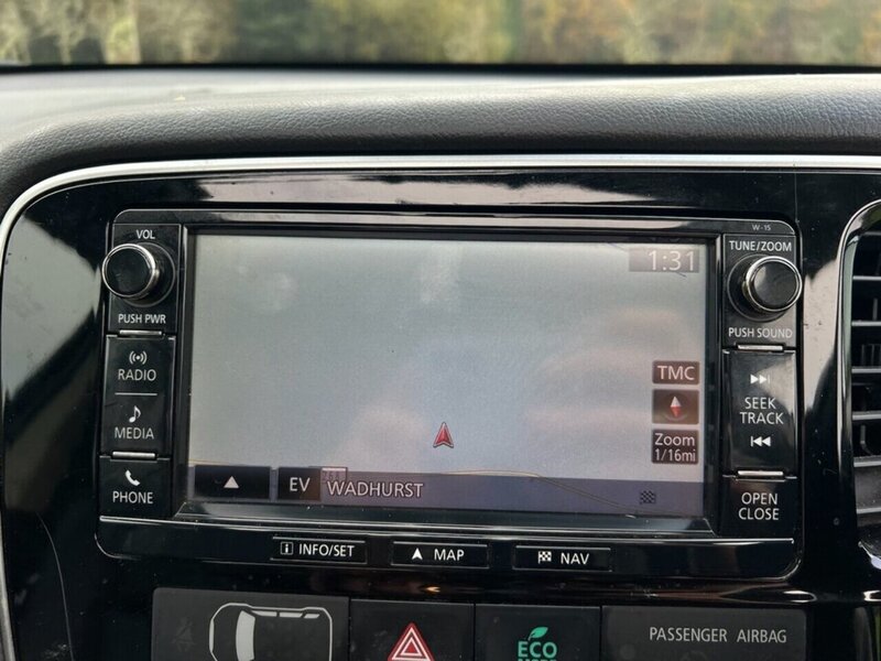 Mitsubishi Outlander 2.0h 12kWh GX4h SUV 5dr Petrol Plug-in Hybrid CVT 4WD Euro 6 (s/s) (200 ps) SUV Automatic Petrol - U10367