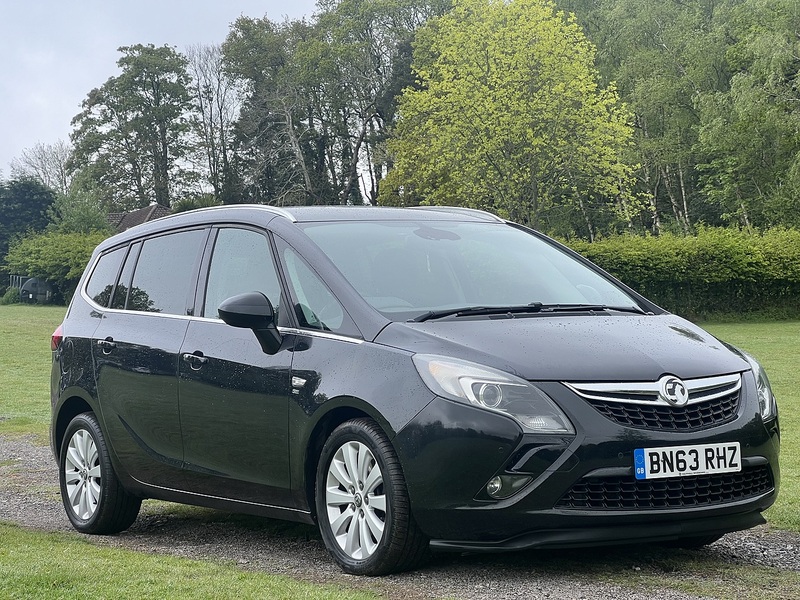 Vauxhall Zafira Tourer 2.0 CDTi SE MPV 5dr Diesel Manual Euro 5 (165 ps) - U10368