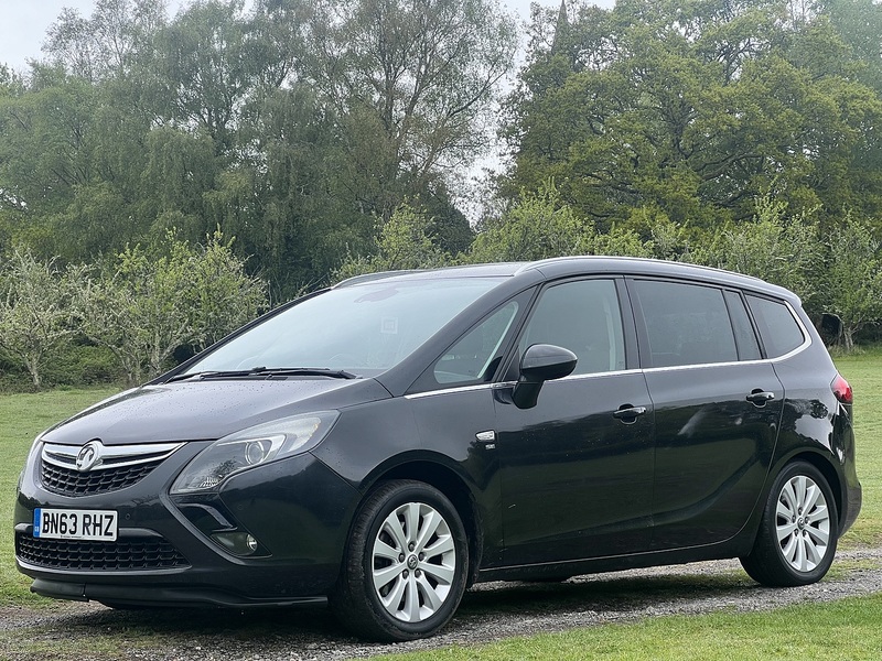 Vauxhall Zafira Tourer 2.0 CDTi SE MPV 5dr Diesel Manual Euro 5 (165 ps) - U10368