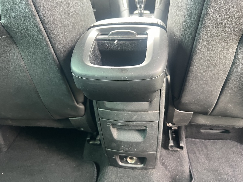 Vauxhall Zafira Tourer 2.0 CDTi SE MPV 5dr Diesel Manual Euro 5 (165 ps) - U10368