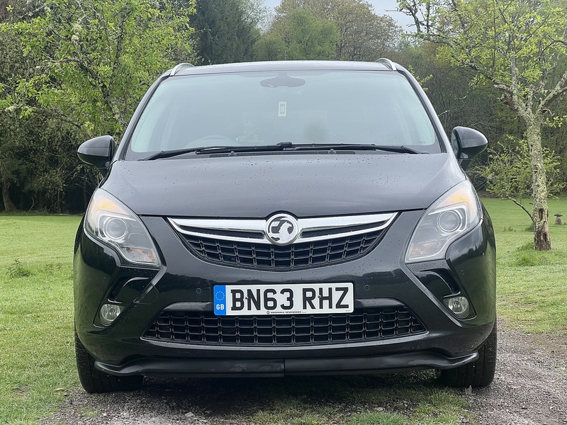 Vauxhall Zafira Tourer 2.0 CDTi SE MPV 5dr Diesel Manual Euro 5 (165 ps) - U10368