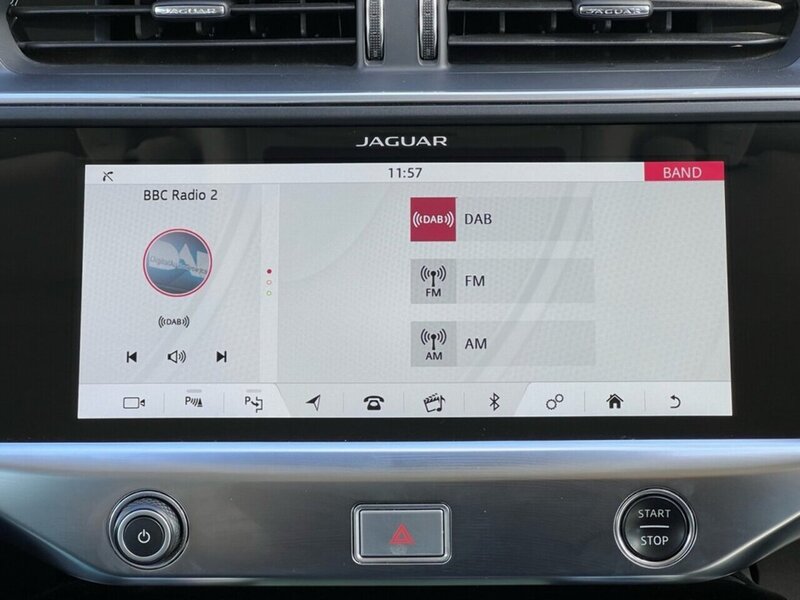 Jaguar I-PACE 400 90kWh SE SUV 5dr Electric Auto 4WD (400 ps) - U10375