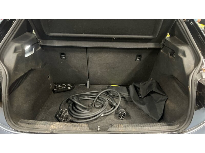 Volkswagen ID.3 Pro Performance 58kWh Life Hatchback 5dr Electric Auto (204 ps) - U10388