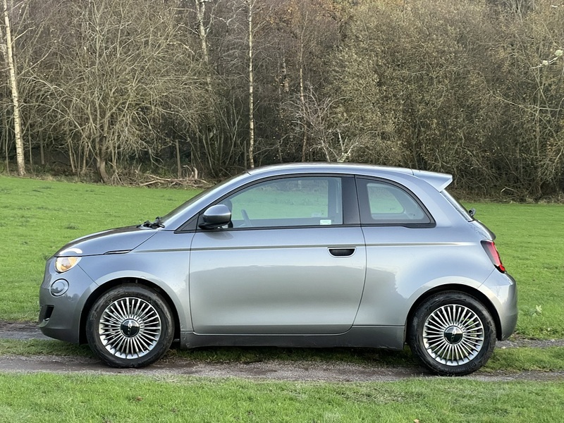 Fiat 500e 42kWh Icon Hatchback 3dr Electric Auto (118 ps) - U10415