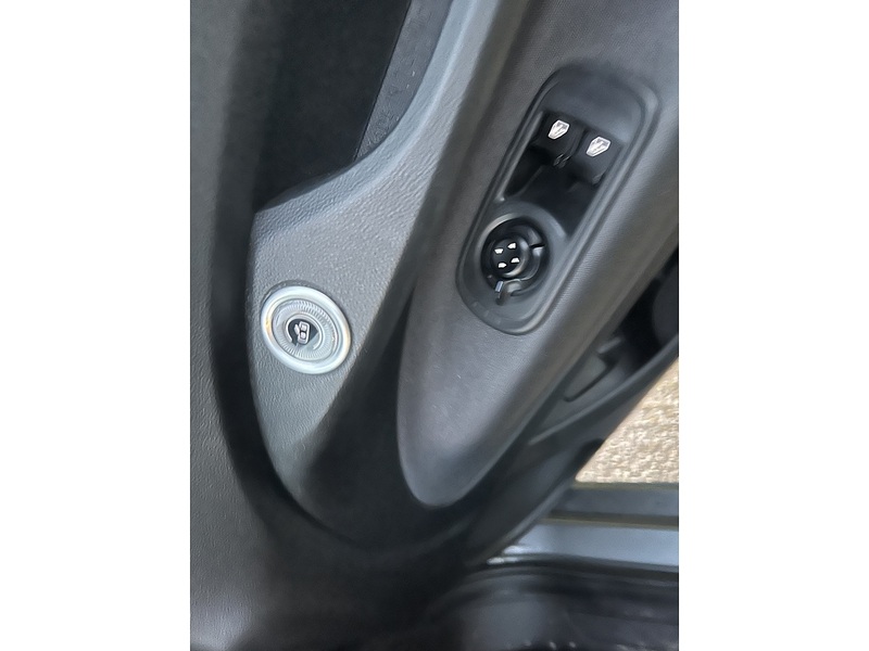 Fiat 500e 42kWh Icon Hatchback 3dr Electric Auto (118 ps) - U10415