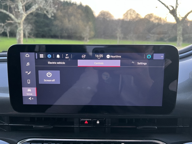 Fiat 500e 42kWh Icon Hatchback 3dr Electric Auto (118 ps) - U10415