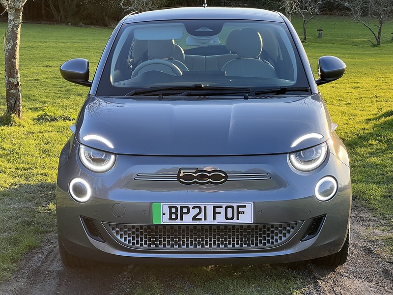 Fiat 500e 42kWh La Prima Hatchback 3dr Electric Auto (118 ps) - U10417