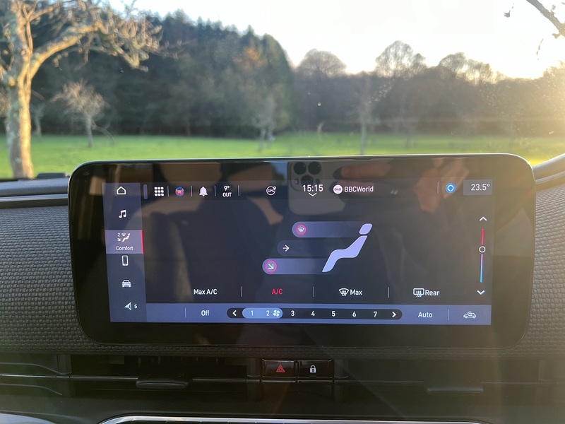 Fiat 500e 42kWh La Prima Hatchback 3dr Electric Auto (118 ps) - U10417