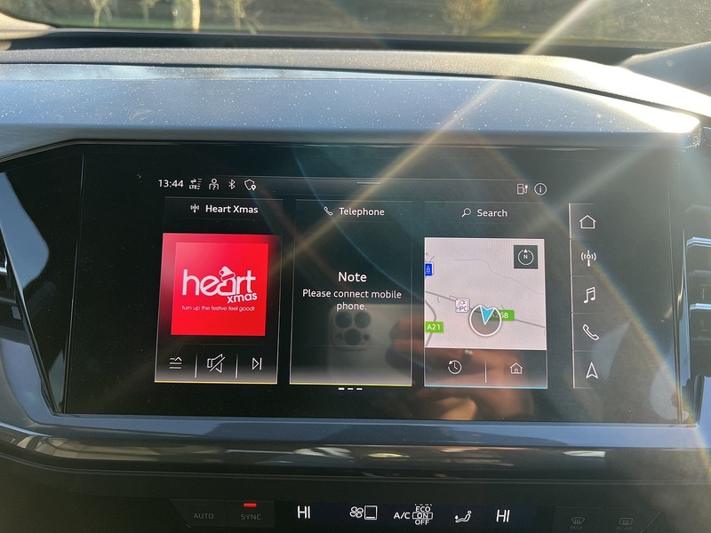 Audi Q4 e-tron 40 S line SUV 5dr Electric Auto 82kWh (204 ps) SUV Automatic Electric - U10436