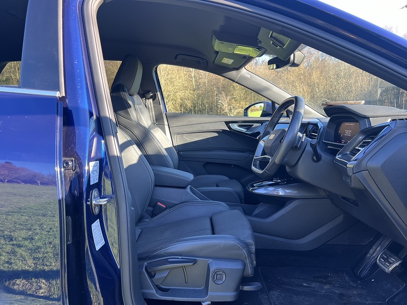 Audi Q4 e-tron 40 S line SUV 5dr Electric Auto 82kWh (204 ps) SUV Automatic Electric - U10436