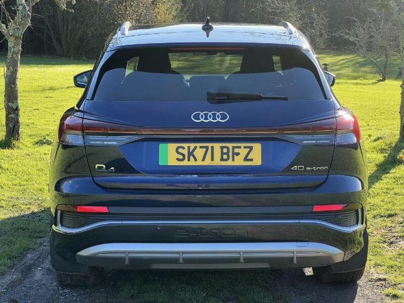 Audi Q4 e-tron 40 S line SUV 5dr Electric Auto 82kWh (204 ps) SUV Automatic Electric - U10436