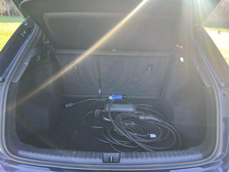 Audi Q4 e-tron 40 S line SUV 5dr Electric Auto 82kWh (204 ps) SUV Automatic Electric - U10436