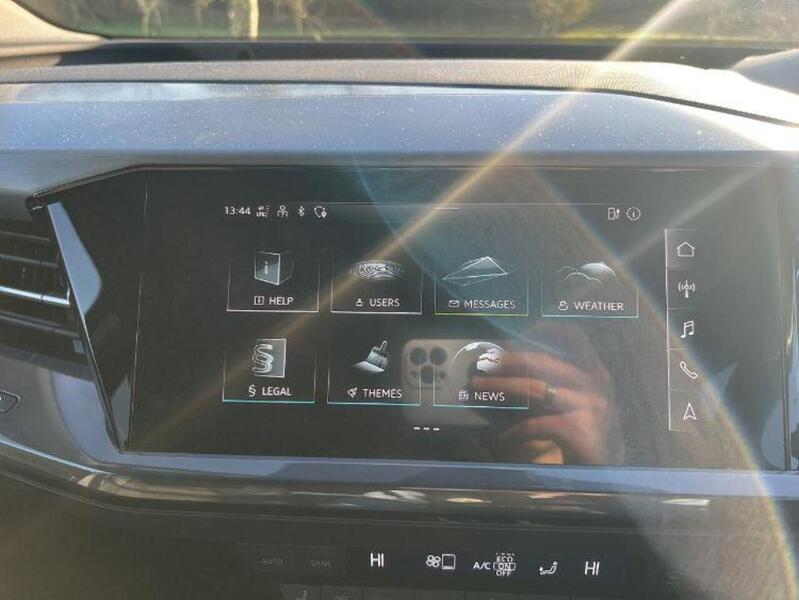 Audi Q4 e-tron 40 S line SUV 5dr Electric Auto 82kWh (204 ps) SUV Automatic Electric - U10436