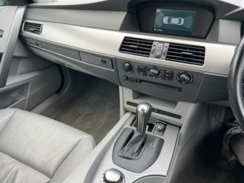 BMW 5 Series 3.0 530i SE Saloon 4dr Petrol Auto Euro 3 (231 bhp) - U10437