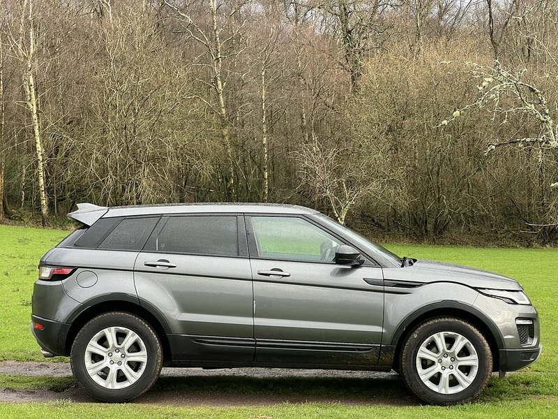 Land Rover Range Rover Evoque 2.0 eD4 SE Tech SUV 5dr Diesel Manual FWD Euro 6 (s/s) (150 ps) - U10453