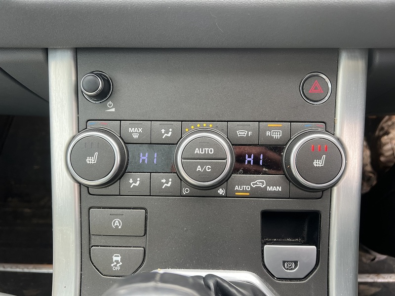 Land Rover Range Rover Evoque 2.0 eD4 SE Tech SUV 5dr Diesel Manual FWD Euro 6 (s/s) (150 ps) - U10453