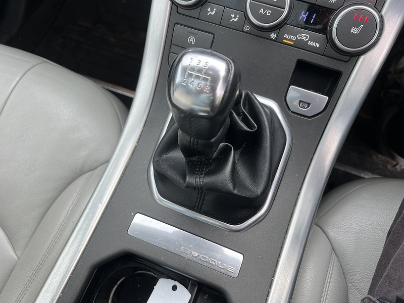 Land Rover Range Rover Evoque 2.0 eD4 SE Tech SUV 5dr Diesel Manual FWD Euro 6 (s/s) (150 ps) - U10453