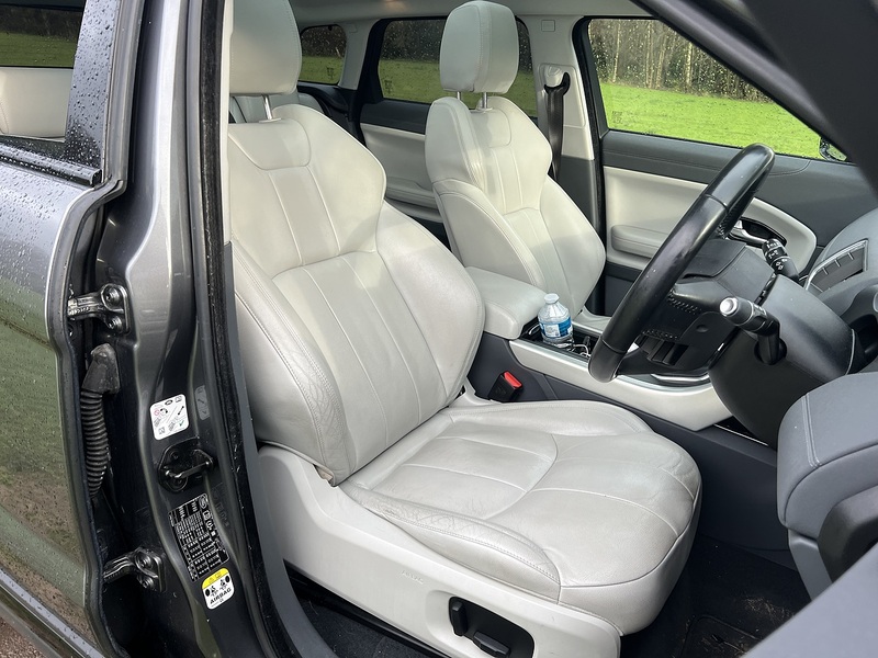 Land Rover Range Rover Evoque 2.0 eD4 SE Tech SUV 5dr Diesel Manual FWD Euro 6 (s/s) (150 ps) - U10453