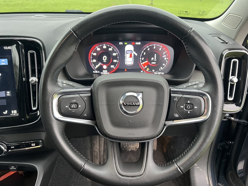 Volvo XC40 1.5h T5 Twin Engine Recharge 10.7kWh Inscription Pro SUV 5dr Petrol Plug-in Hybrid Auto Euro 6 (s/s) - U10461