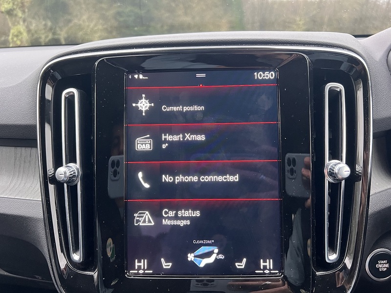 Volvo XC40 1.5h T5 Twin Engine Recharge 10.7kWh Inscription Pro SUV 5dr Petrol Plug-in Hybrid Auto Euro 6 (s/s) - U10461