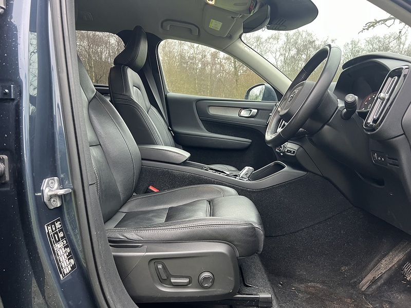 Volvo XC40 1.5h T5 Twin Engine Recharge 10.7kWh Inscription Pro SUV 5dr Petrol Plug-in Hybrid Auto Euro 6 (s/s) - U10461