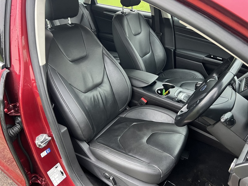 Ford Mondeo 1.5 TDCi ECOnetic Titanium Estate 5dr Diesel Manual Euro 6 (s/s) (120 ps) - U10462