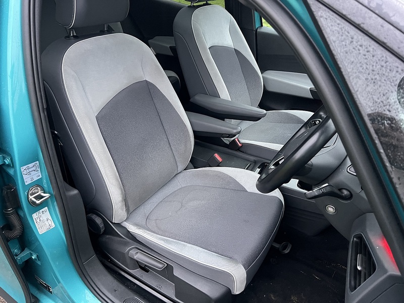 Volkswagen ID.3 Pro Performance 58kWh Family Hatchback 5dr Electric Auto (204 ps) - U10474