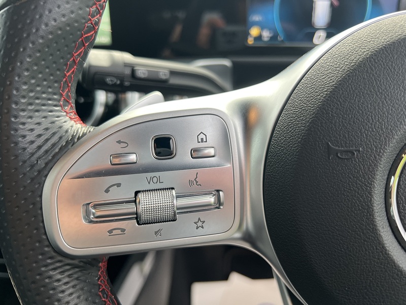 Mercedes-Benz GLB 1.3 GLB200 AMG Line SUV 5dr Petrol 7G-DCT Euro 6 (s/s) (163 ps) - U10477