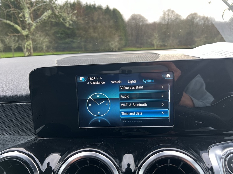 Mercedes-Benz GLB 1.3 GLB200 AMG Line SUV 5dr Petrol 7G-DCT Euro 6 (s/s) (163 ps) - U10477