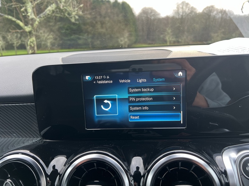 Mercedes-Benz GLB 1.3 GLB200 AMG Line SUV 5dr Petrol 7G-DCT Euro 6 (s/s) (163 ps) - U10477