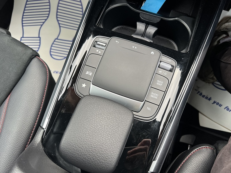 Mercedes-Benz GLB 1.3 GLB200 AMG Line SUV 5dr Petrol 7G-DCT Euro 6 (s/s) (163 ps) - U10477