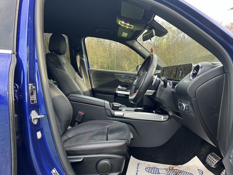 Mercedes-Benz GLB 1.3 GLB200 AMG Line SUV 5dr Petrol 7G-DCT Euro 6 (s/s) (163 ps) - U10477