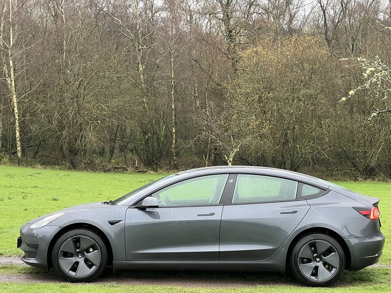 Tesla Model 3 Standard Range Plus Saloon 4dr Electric Auto RWD (241 bhp) - U10478