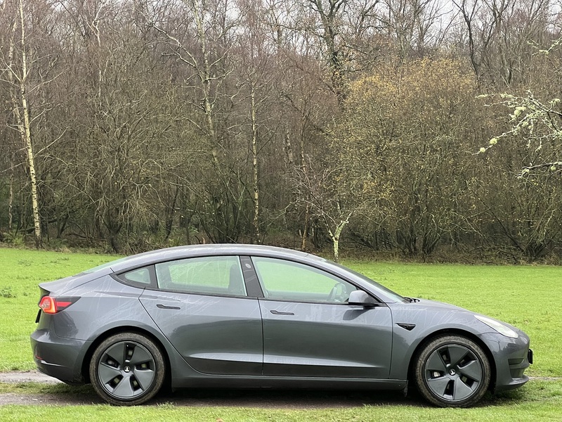 Tesla Model 3 Standard Range Plus Saloon 4dr Electric Auto RWD (241 bhp) - U10478