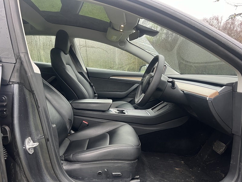 Tesla Model 3 Standard Range Plus Saloon 4dr Electric Auto RWD (241 bhp) - U10478