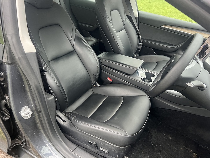 Tesla Model 3 Standard Range Plus Saloon 4dr Electric Auto RWD (241 bhp) - U10478