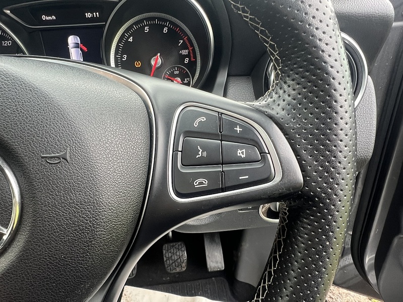 Mercedes-Benz GLA 1.6 GLA200 Sport (Premium Plus) SUV 5dr Petrol Manual Euro 6 (s/s) (156 ps) - U10480